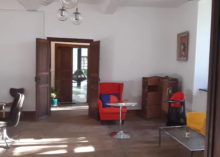 Hostel Pan Demeure Et Granges