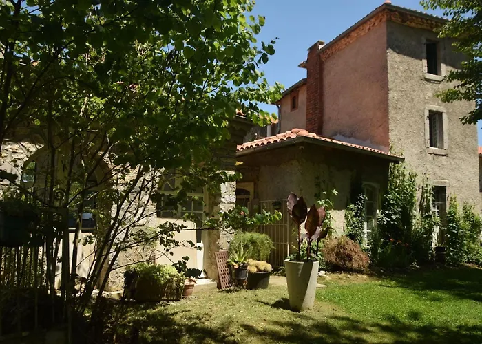 Pan Demeure Et Granges