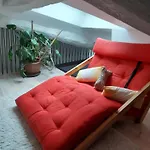 Pan Demeure Et Granges Hostel