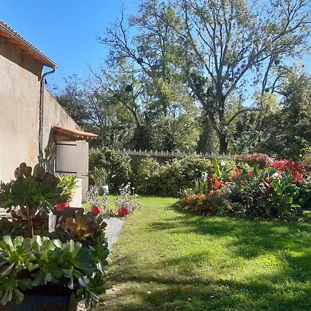 Pan Demeure Et Granges * Montesquieu-Avantes