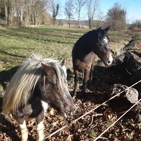 Hostel Pan Demeure Et Granges *