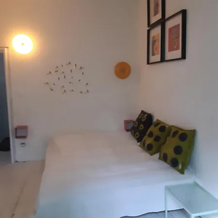 Pan Demeure Et Granges Hostel