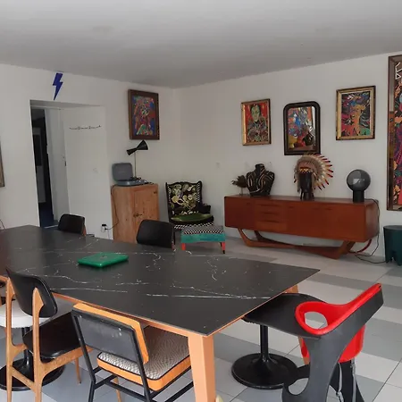 Pan Demeure Et Granges