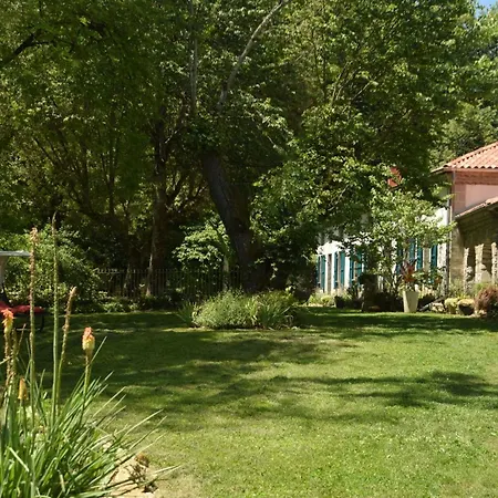 Pan Demeure Et Granges *