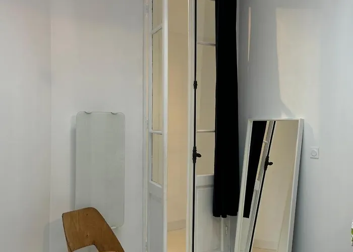 Pan Demeure Et Granges Hostel *