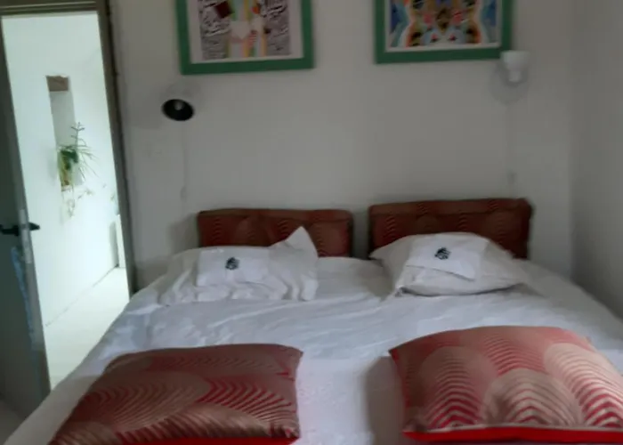 Hostel Pan Demeure Et Granges *