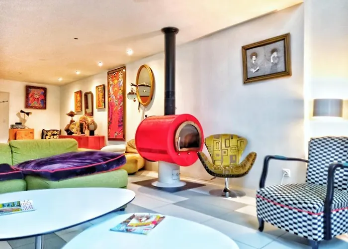 Hostel Pan Demeure Et Granges *